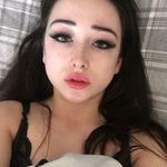 Iona Adams - @ionaaaxx98 - Instagram