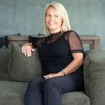 Fiona Collins - @fiona_collins_stonerealestate - Instagram