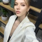 Fiona Davis - @fionadavis5574 - Instagram