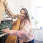 Iona Duncan - @ionaharpist - Instagram