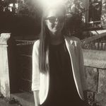 Ione Smith - @ioneelouise1 - Instagram