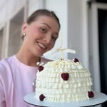 Новый год | торты | бенто | свадебные | Новосибирск - @ira.loves.cakes - Instagram
