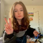 Iris Barton - @ivib22 - Instagram