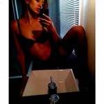 Iris Bender - @dones.633883 - Instagram