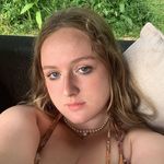 Iris Bennett - @x.iris_lulu.x - Instagram
