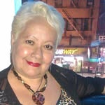 Iris Bonett - @irisbonett - Instagram