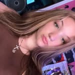 Iris Bourgeois - @x0x0_itziris - Instagram