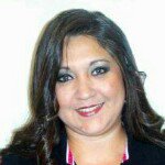 Iris Chapa - @irischapa - Instagram
