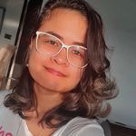 Íris Corrêa - @irisscorrea - Instagram