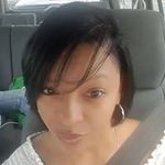 Iris Downs - @one_look_thats_all - Instagram