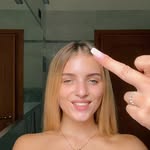 Iris Farrell - @larapwaf - Instagram