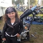 Iris Fink - @yorkies4 - Instagram