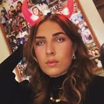 @iris_gohard - Instagram