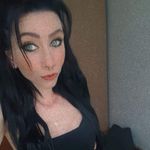 iris - @gruberiris162 - Instagram