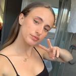 Iris - @irishickson - Instagram