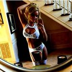 Iris Hood - @oximexi.961911 - Instagram
