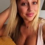 Iris Howard - @darpcahy - Instagram