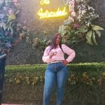iris izquierdo - @izquierdo2735 - Instagram