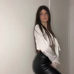Iris Kirk - @marsyuay - Instagram