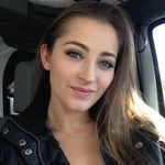 Iris Lindsay - @irislindsay123 - Instagram