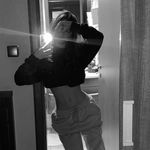 @_iris.lombardi_ - Instagram