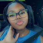 Iris Lowe - @__officialill - Instagram