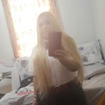 Iris Lozada - @iris.lozada.5099 - Instagram