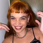 iris loves mencia - @menciavsp - Instagram