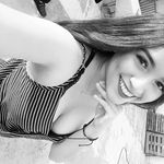 Iris Narváez - @iris.gonzalez.99 - Instagram
