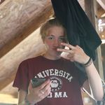 @iris.nicholson - Instagram