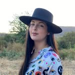 Iris Magaly - @iris_pereda93 - Instagram