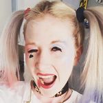 @irisqueenfan - Instagram