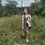 Iris M - @iris_reeseee_ - Instagram