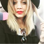 Irisreeves_fanpage - @irisreeves_fanpage - Instagram