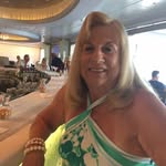 Iris Riggs - @niltigotre - Instagram