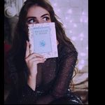 @iris_robbins820 - Instagram