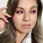 Iris Robles - @iris_robles - Instagram