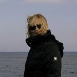 Iris Schneider - @schneiderspeople - Instagram