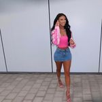 Iris Villatoro - @irisvillaa - Instagram