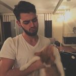 Irving Stone - @irvingstonee - Instagram