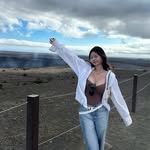 Isa Wang - @_millionblue1103_ - Instagram