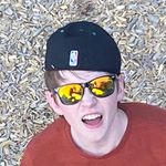 Isaac flowers - @theisaacflowers - Instagram
