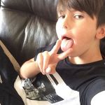 @isaacher.man - Instagram