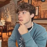 isaac - @isaac_holder - Instagram