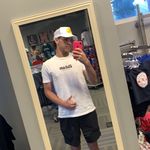 Isaac Macias - @isaacmaciass24 - Instagram