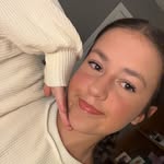 isabel adams - @isabelpeyton_ - Instagram