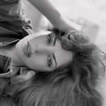 Isabel Burr - @isabelburr - Instagram