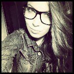 Isabel Ebert - @isaleiin95 - Instagram