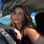 Isabel Erickson / Styled Savvy - @isabelerickson_ - Instagram