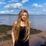 Isabel Hardy-Collin - @isa.hcol - Instagram